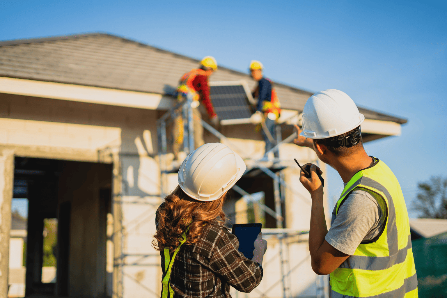 Cliente construyendo su casa gracias a la hipoteca autopromotor